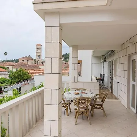 In Historic Center 아파트 흐바르